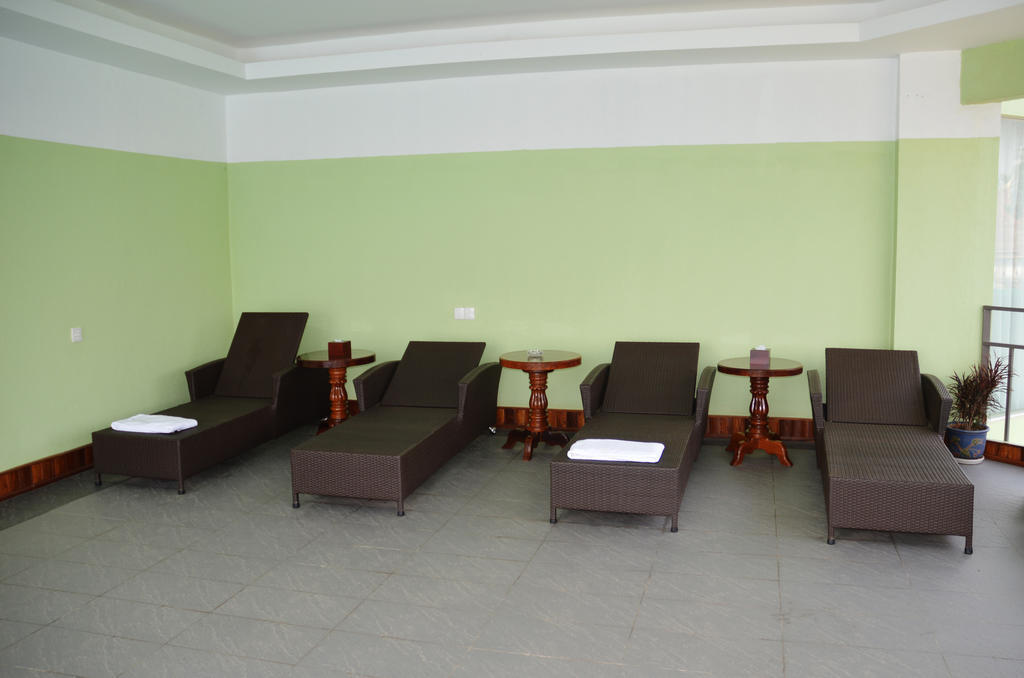 High Sky Hotel Phnom Penh Esterno foto